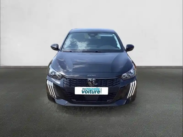 Peugeot 208 turbo 100 ch bvm6 — photo 2