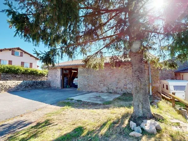 Maison 4 pièces 235 m²