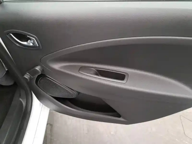 Renault Zoé zoe r110 - my22 — photo 22