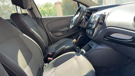 Renault Captur 0.9 TCe 90 - Business – 2015 – 120562 km – Essence – Boîte Manuelle — photo 28