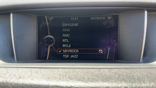 BMW X1 sDrive 18i 150 - Business – 2014 – 119432 km – Essence – Boîte Manuelle — photo 17