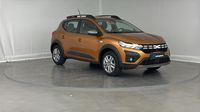 Dacia Sandero 1.0 TCe 90ch Stepway Expression — photo 3