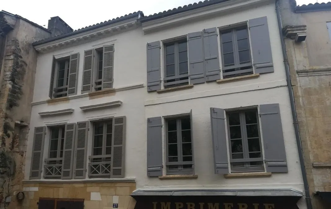 Photo 1