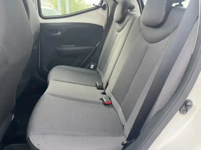 Toyota Aygo 1.0 vvt-i x-play — photo 10