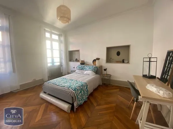 Appartement 6 pièces 177 m²