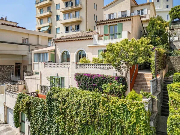 Nice - Bas Cimiez - Maison 170m² avec 4 chambres, terrasses et garage
