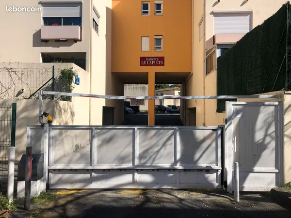 Garage fermé à louer 14 m² - Celleneuve 34080 Montpellier