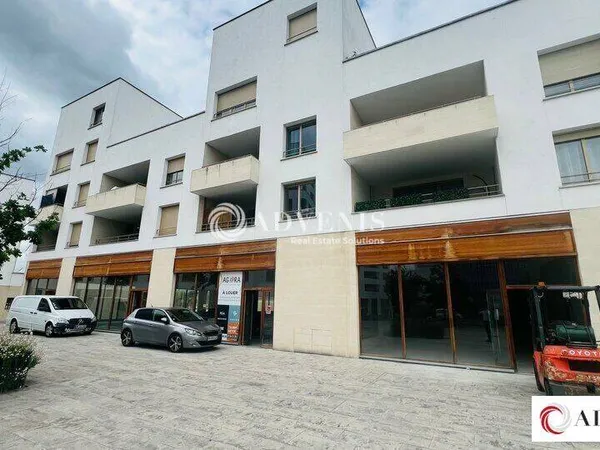 Local commercial 455 m²