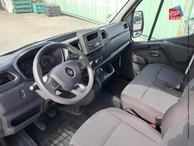 Renault Master fg f3500 l2h2 2.3 blue dci 135ch confort euro6 — photo 15