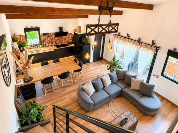 Local commercial 2 pièces 286 m²