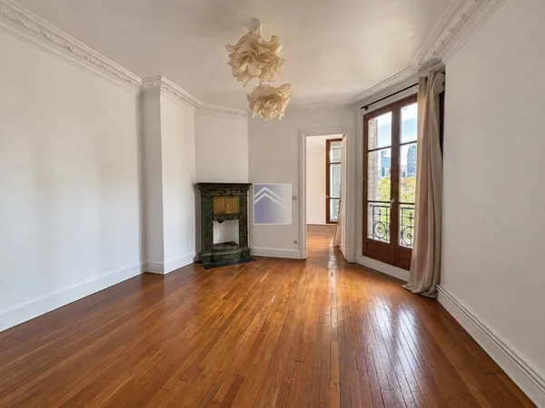 Courbevoie - 3 pièces - 53m2 - Charme de l'ancien, vue dégag