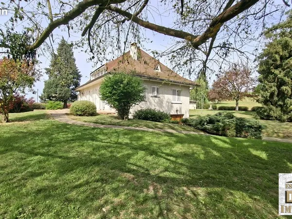 Maison 7 pièces 194 m²