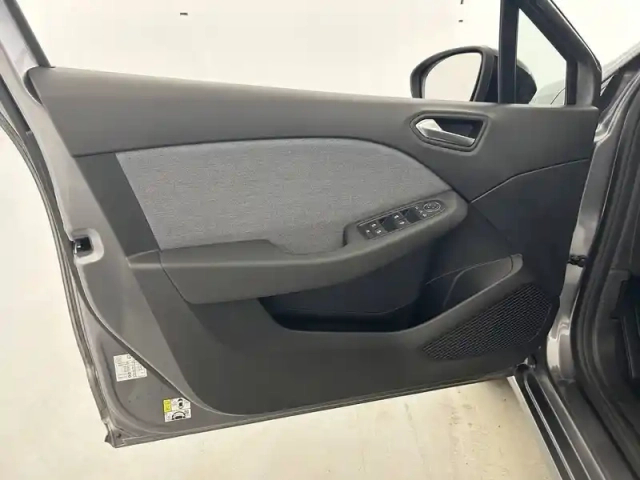 Renault Clio eco-g 100 ch gsr2 — photo 20