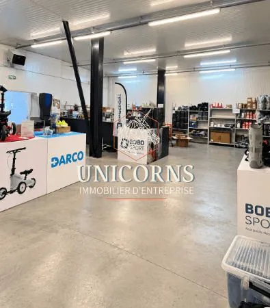 Local industriel 788 m²