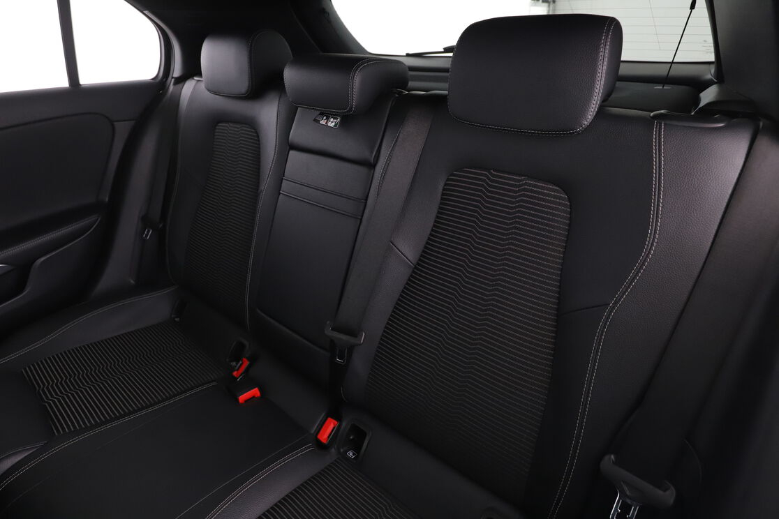 Mercedes-Benz Classe A 200 d Progressive Line 8G-DCT — photo 13