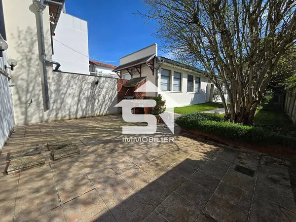 Maison 6 pièces 165 m²