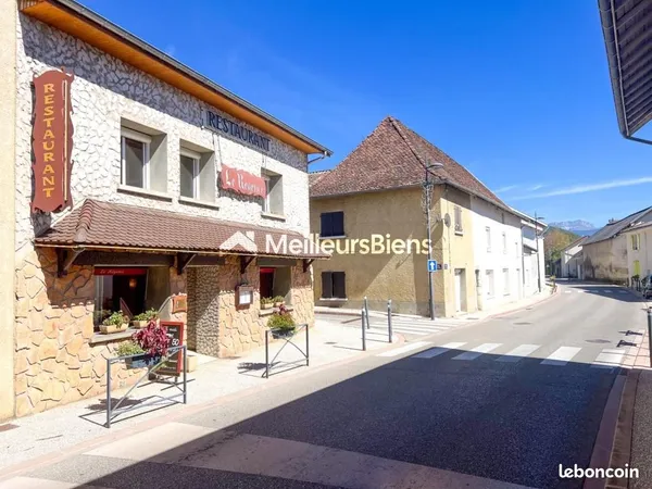 Commerce 222 m²