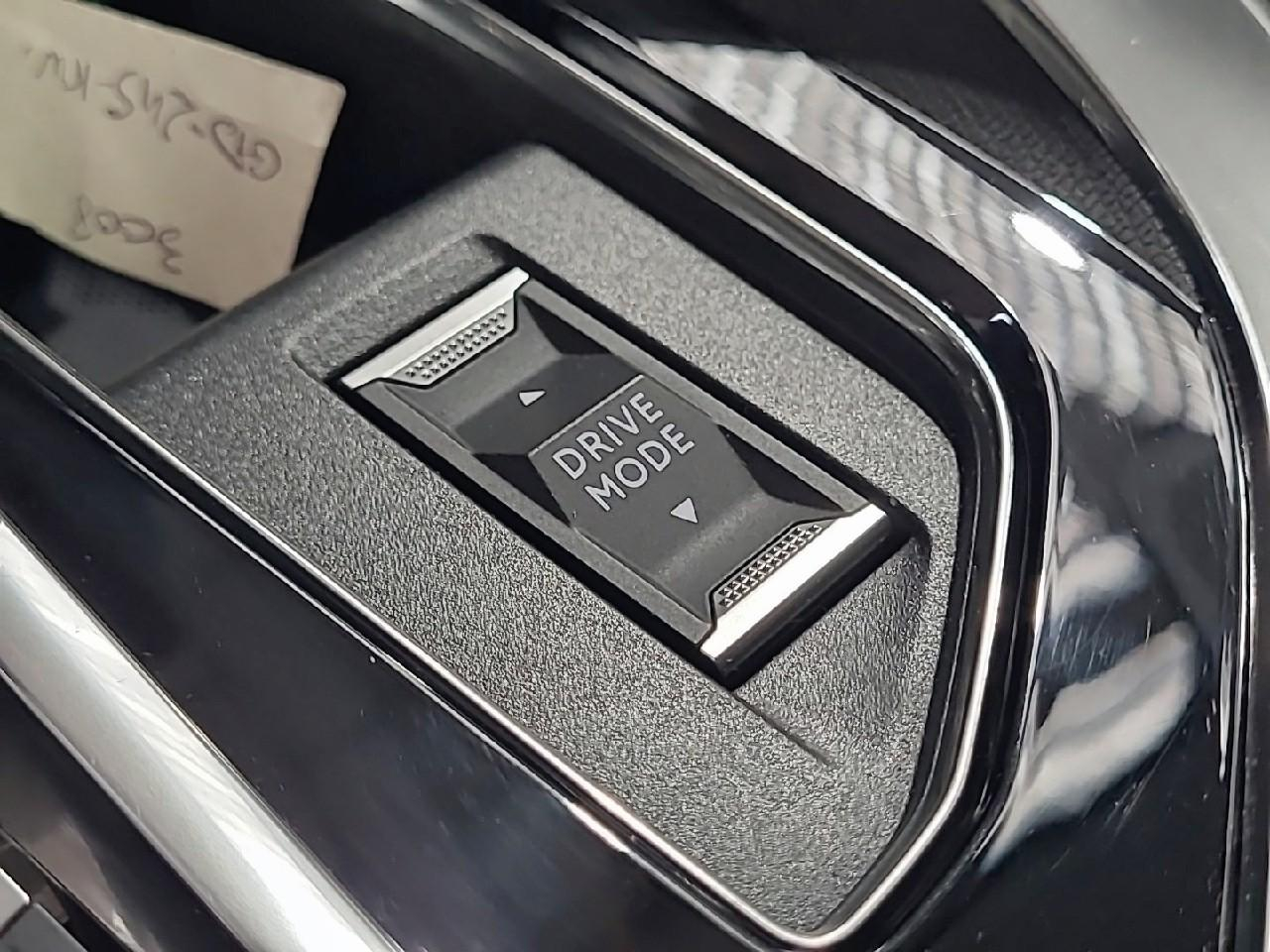 Peugeot 3008 hybrid 225 e-eat8 allure pack — photo 28