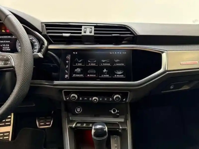 Audi Q3 35 tdi 150 ch s tronic 7 s line plus — photo 10