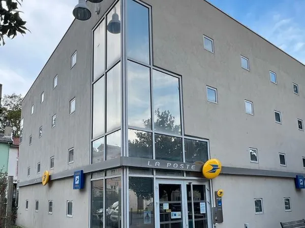 Locaux commerciaux loués - Rendement 8,5%