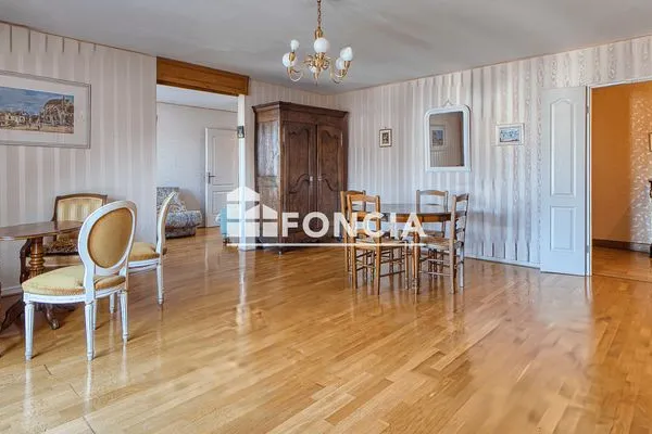 Appartement 5 pièces 111 m²