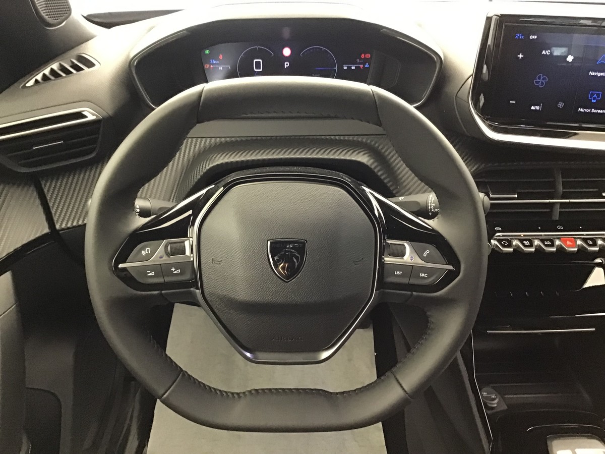 Peugeot 2008 — photo 12