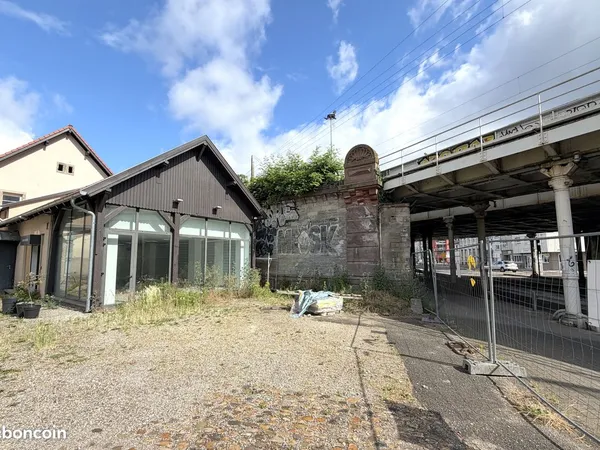 MEINAU - LOCAL 400 m²