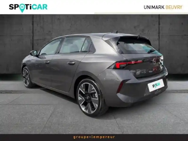 Opel Astra electric 156ch — photo 8