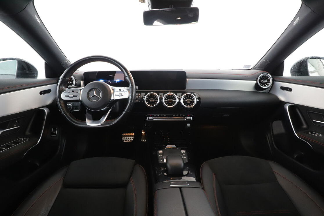 Mercedes-Benz CLA 220 d AMG Line 8G-DCT — photo 11