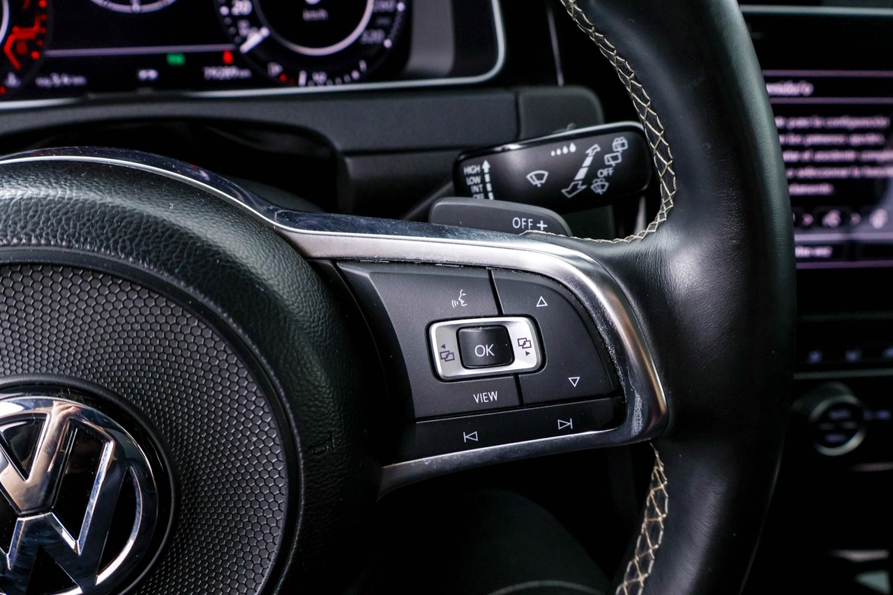 Volkswagen Golf 7 — photo 18