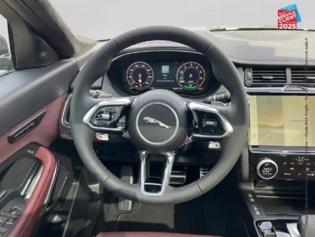 Jaguar E-Pace p300e phev 309ch r-dynamic hse — photo 12