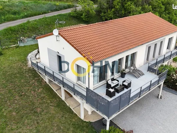 Propriété 5 pièces 147 m²