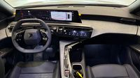 Peugeot 5008 Hybrid 145ch Allure e-DCS6 — photo 11