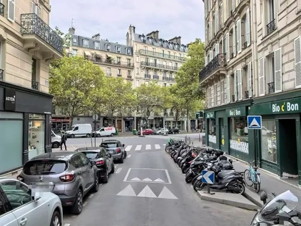 Local commercial 75 m²