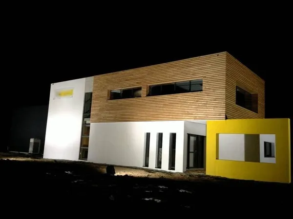 Local d'activité 575 m²