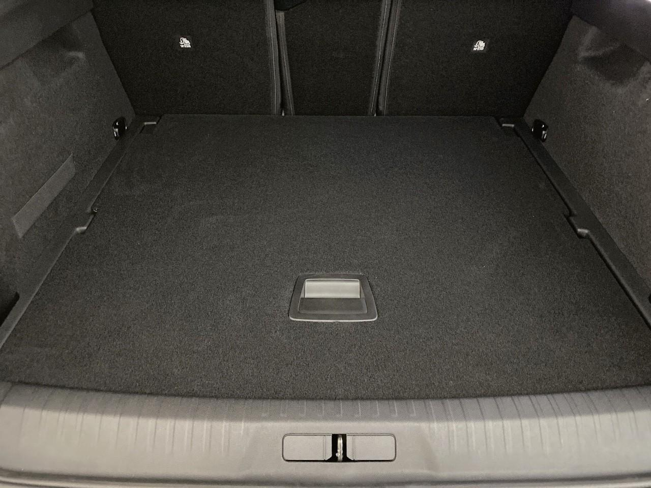 Peugeot 3008 hybrid 145 e-dcs6 gt — photo 6