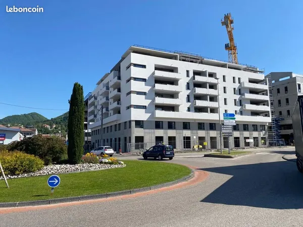 Bureaux 173 m² Voiron