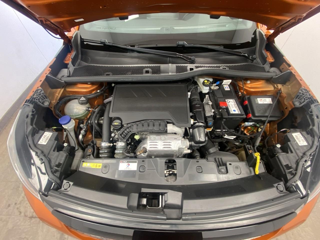 Peugeot 2008 puretech 130 s&s eat8 style — photo 14