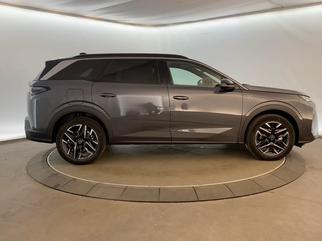 Peugeot 5008 hybrid 145 ch e-dcs6 gt — photo 4