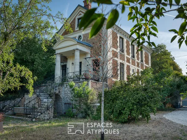 Propriété de caractère du XVIII avec sa maison de gardien
