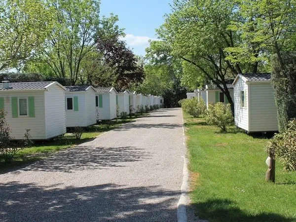 Hôtellerie et restauration Vente Ruoms   2220000€