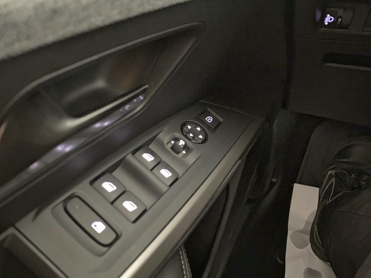 Peugeot 3008 hybrid 145 e-dcs6 allure — photo 20