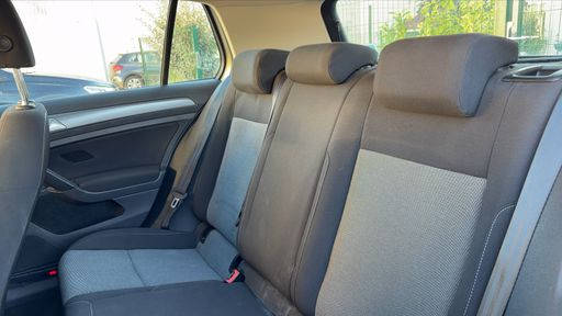 Volkswagen Golf 1.6 TDI 110 - Trendline – 2015 – 152683 km – Diesel – Boîte Manuelle — photo 17