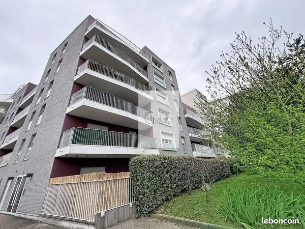 T3 lumineux avec double balcon et parking - L'Haÿ-les-Roses