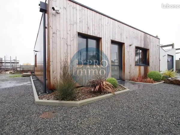 Local commercial 61 m² Le Pallet