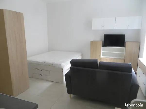 Studio 1 pièce 21 m²
