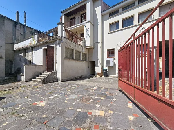 Immeuble 384 m²
