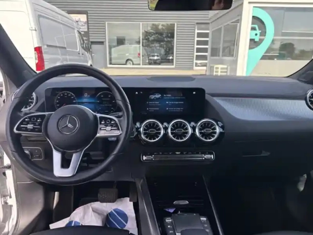 Mercedes Eqa 250+ edition — photo 11