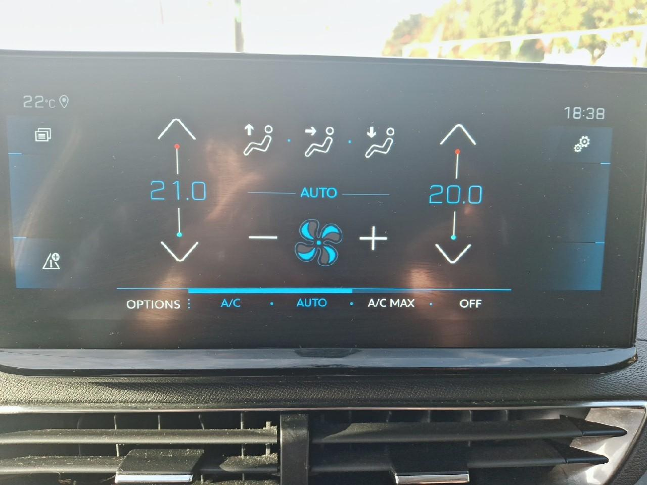 Peugeot 3008 puretech 130ch s&s eat8 allure — photo 22