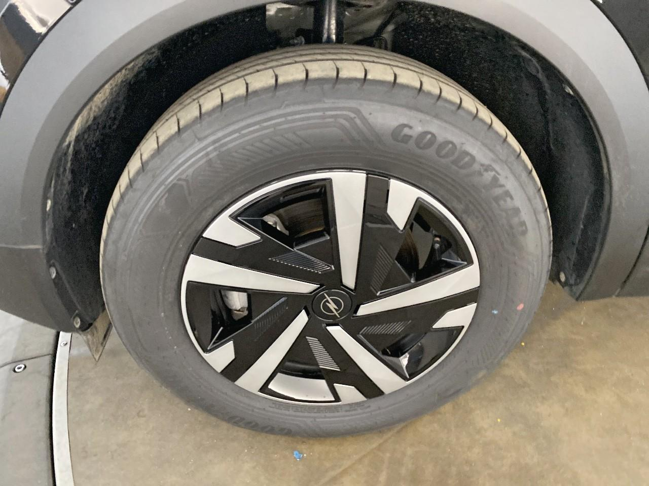Opel Mokka 1.2 turbo hybrid 145 ch e-dct6 edition — photo 11